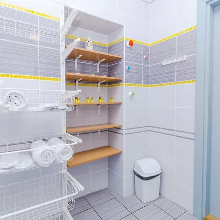 Stories Hub Hostel بيت شباب