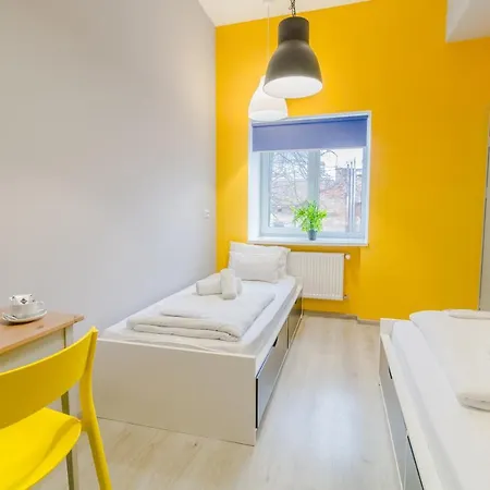 Stories Hub Hostel Λβιβ